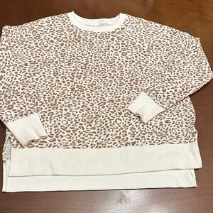 Time and Tru Cream Textured Top